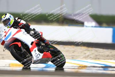media/Jun-07-2025-TrackDaz (Sat) [[4413525952]]/A Group/1pm (Turn 1)/